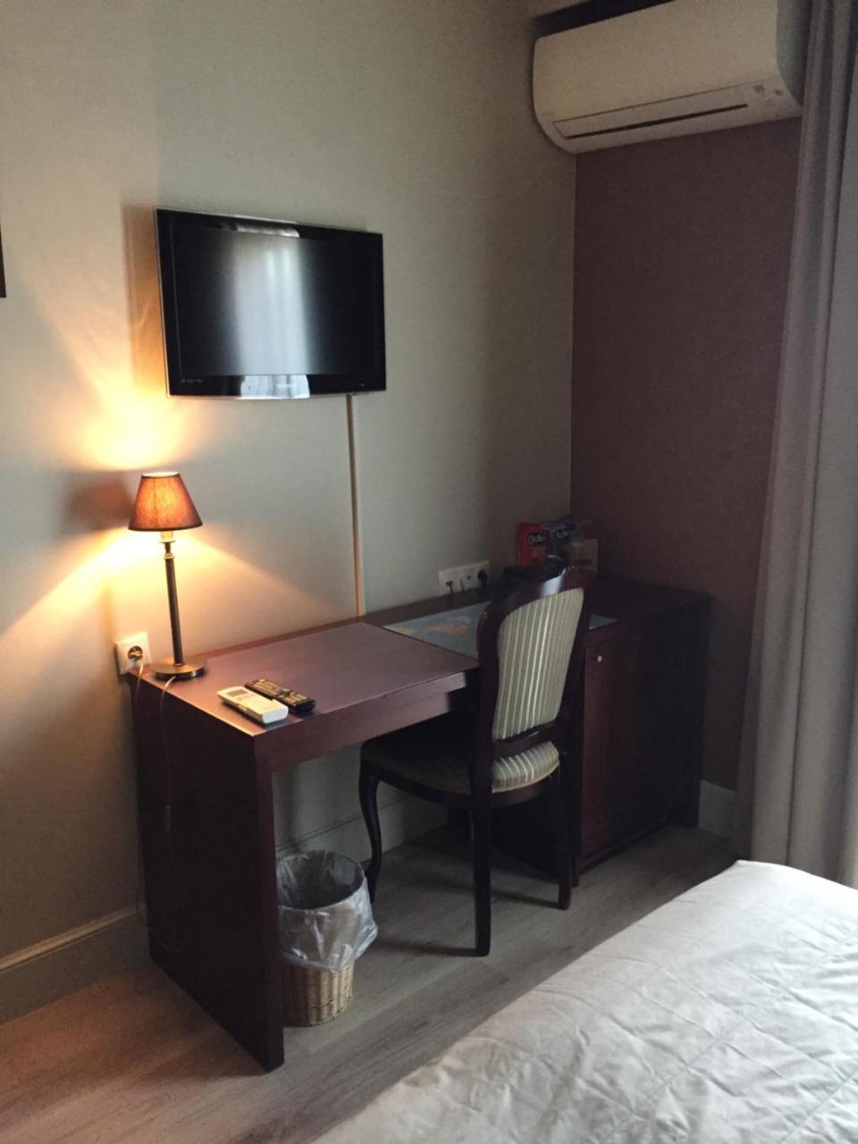Hotel Prelude Knesselare ภายนอก รูปภาพ
