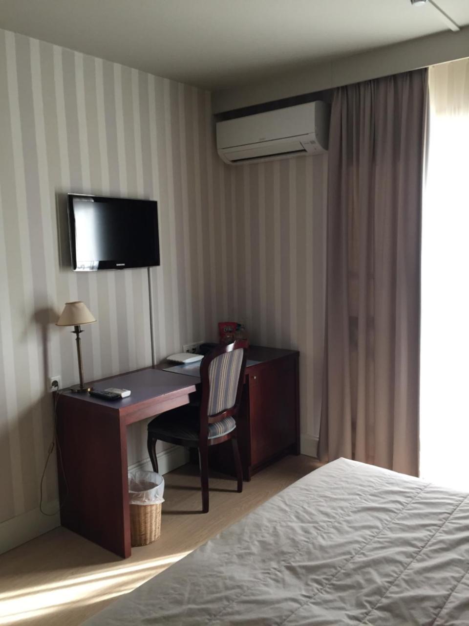 Hotel Prelude Knesselare ภายนอก รูปภาพ